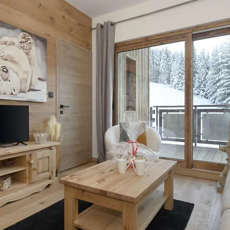 Apartment Neuf Skis Aux Pieds, 4 Pers, Moriond, Balcon, Parking, Wifi - Fr-1-631-131